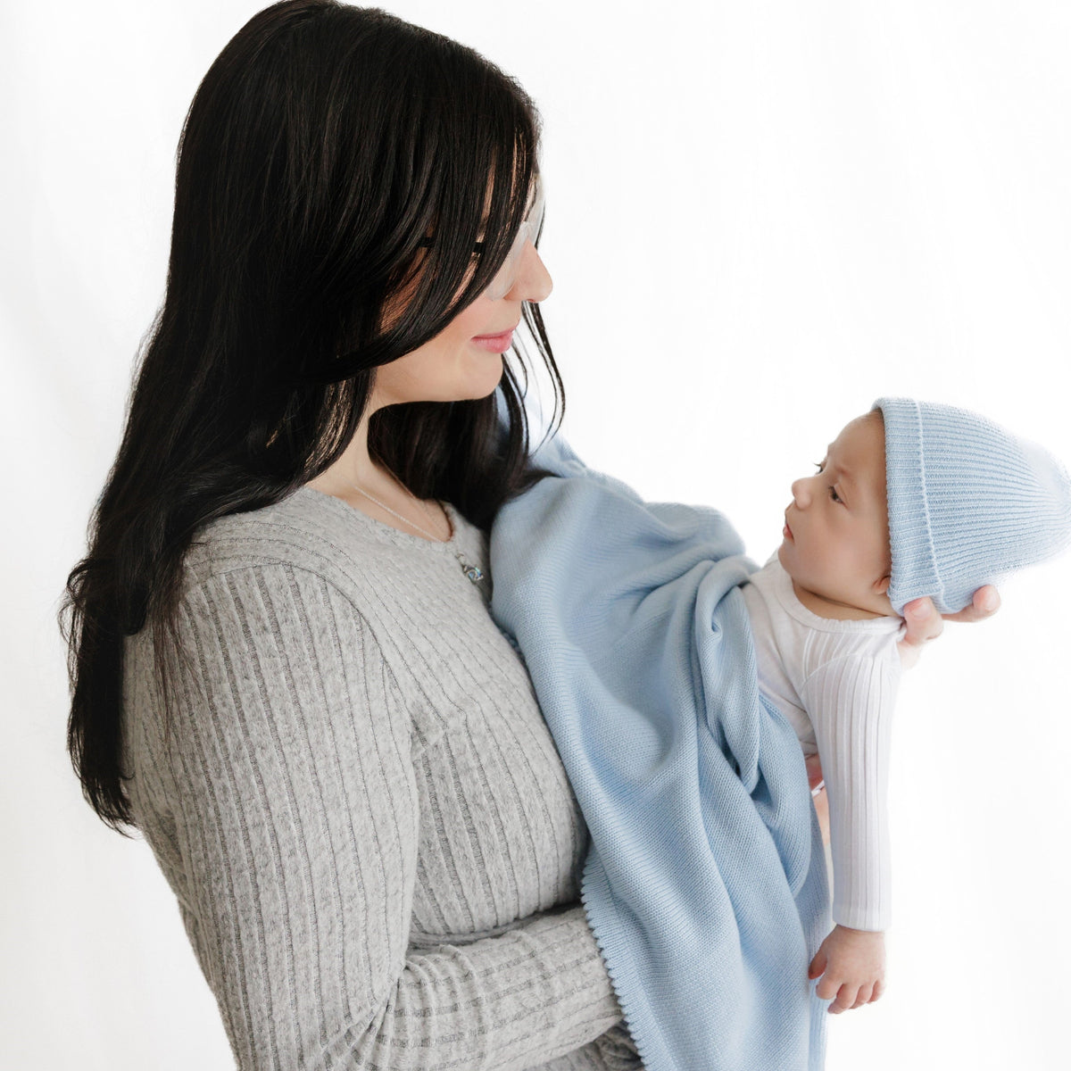 Luxe Collection 100% Organic Cotton Luxury Knit Baby Blanket + Hat Set with Gift Box