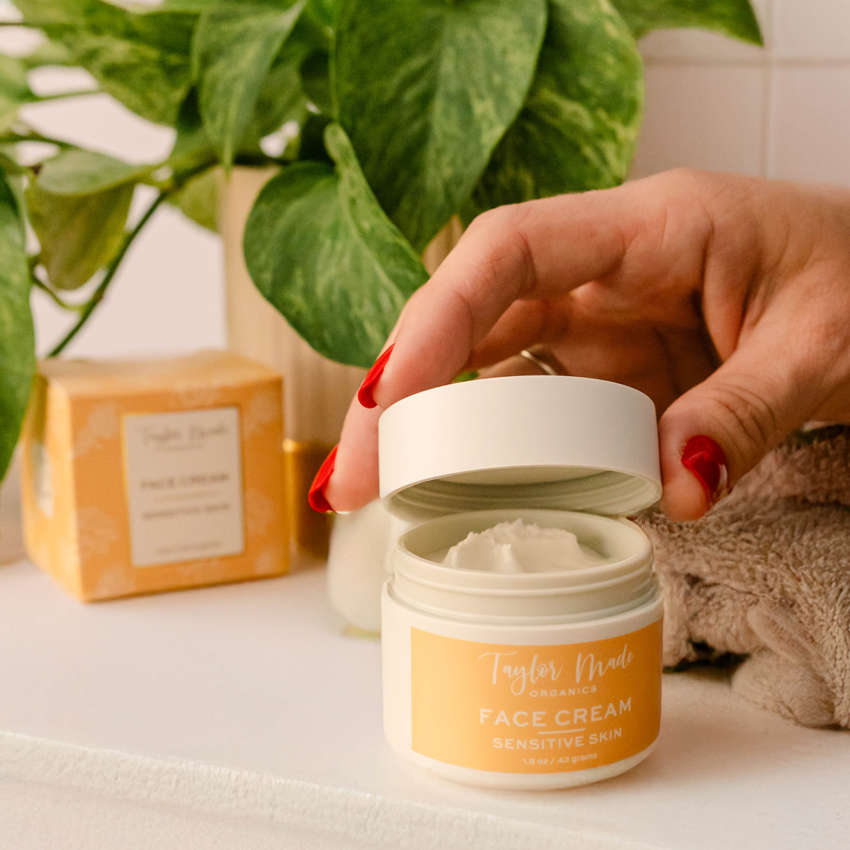 Sensitive Skin Face Cream Calendula + Chamomile
