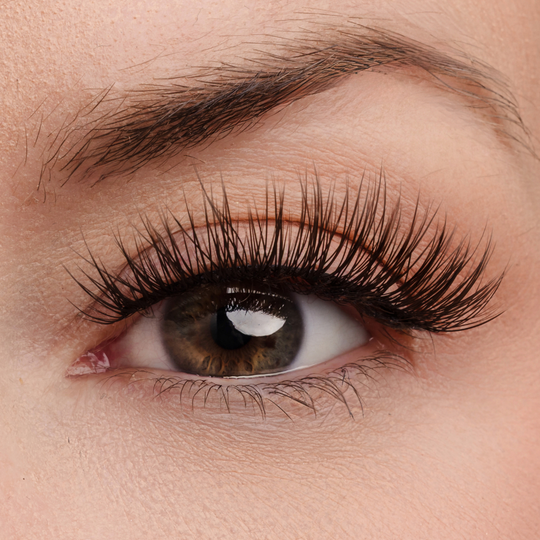 Hustle in Heels Lash Style