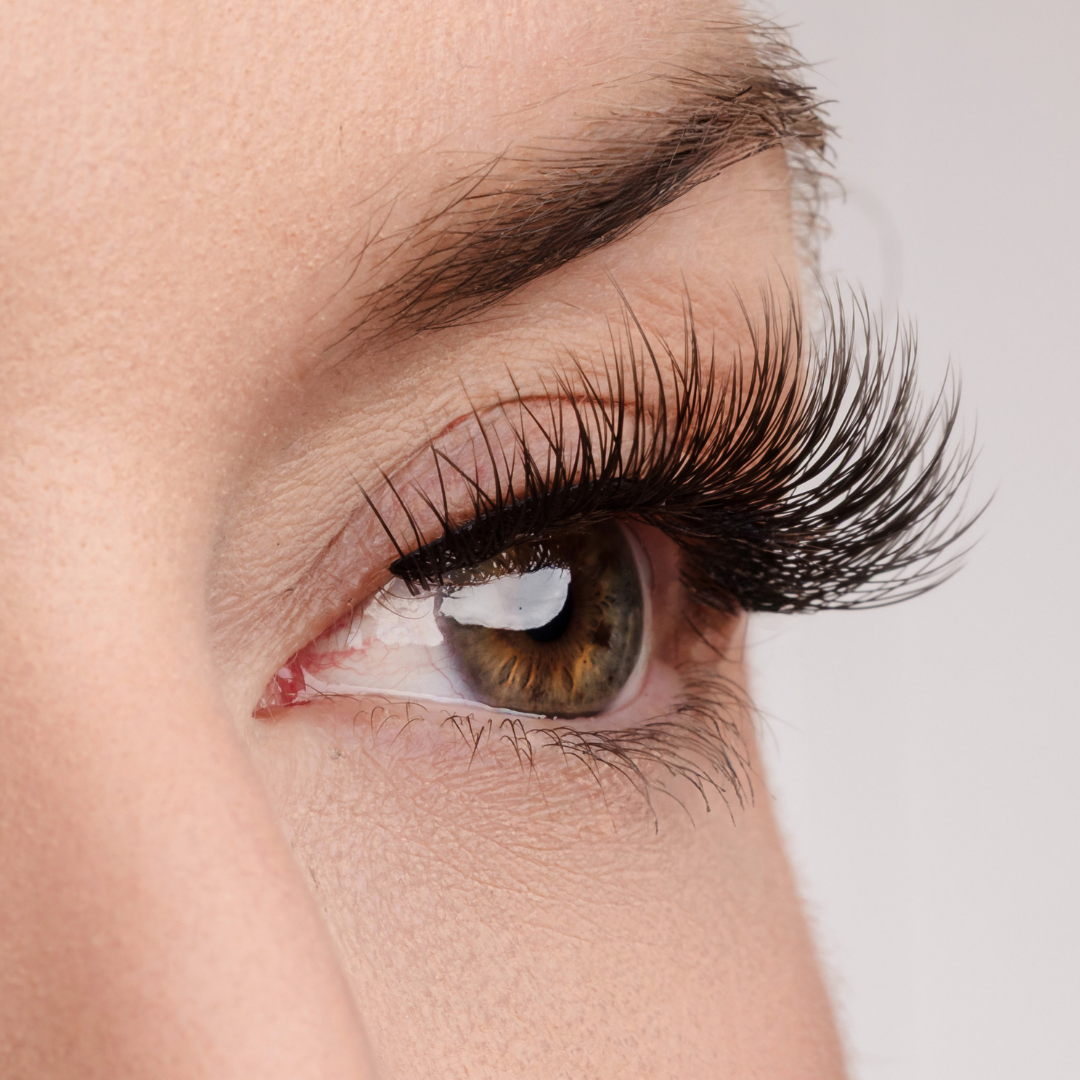Hustle in Heels Lash Style