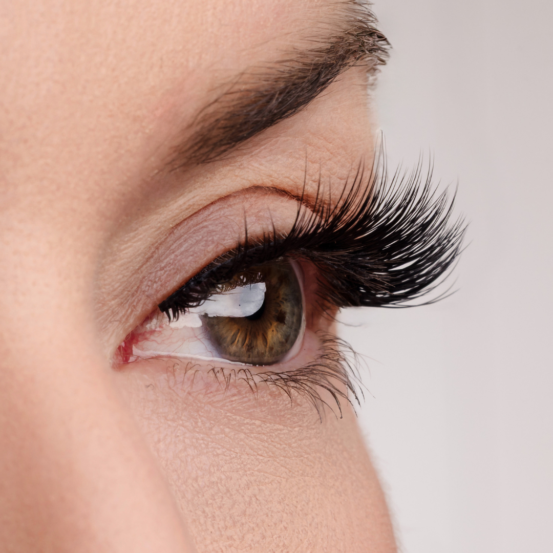 Sexy Classy Lash Style