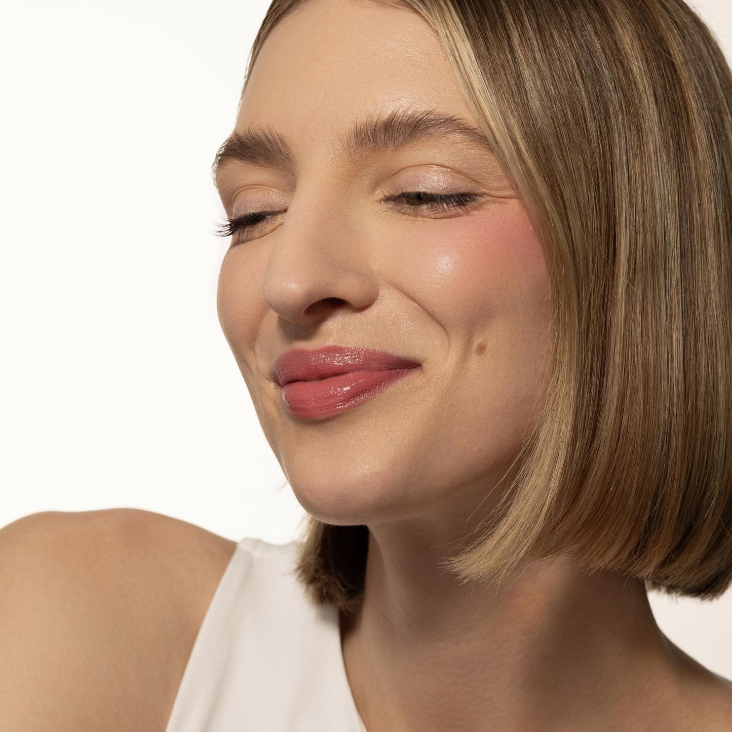 Multi-Use Pressed + Cream Colour